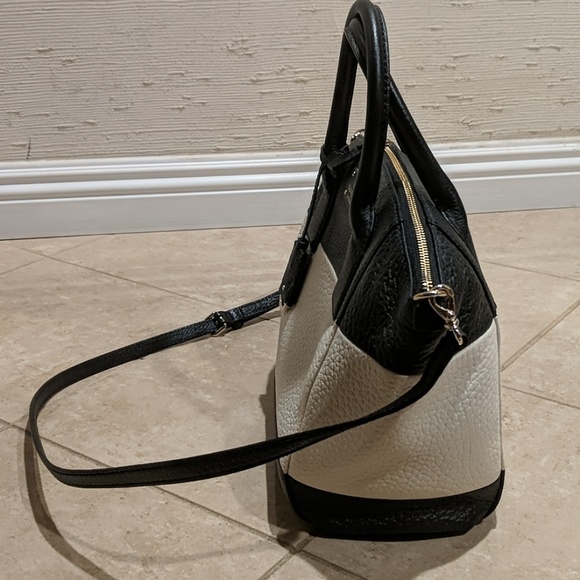 Kate Spade Crossbody - Picture 4 of 4